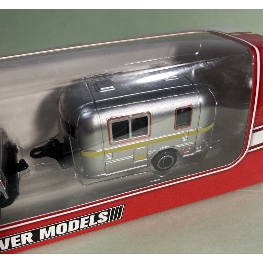 Silver Jeep w/Airstream-type Travel Trailer 2026 Issues New In Package - Picture 4 of 6